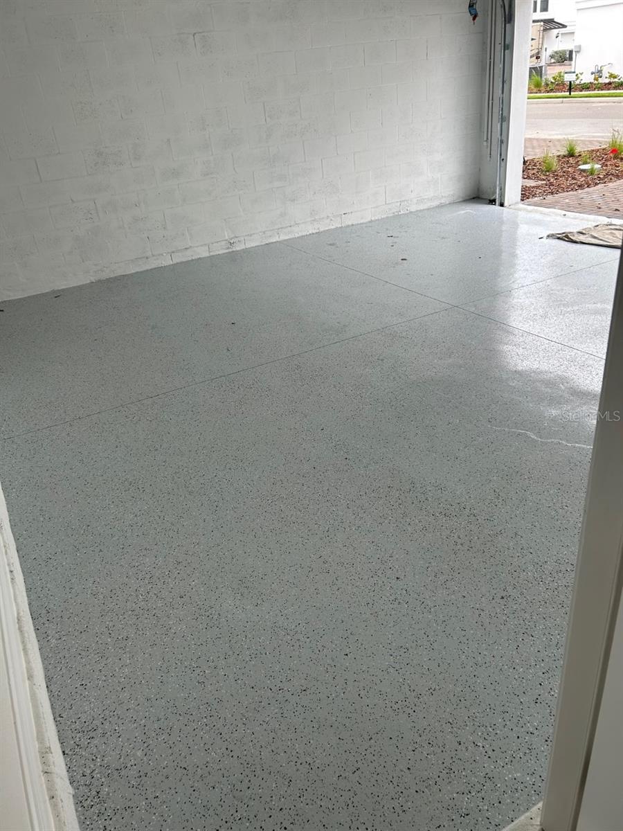 Listing photo id 25 for 5351 Bridge Street 62