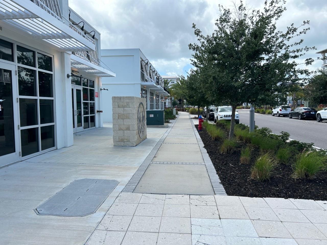 Listing photo id 40 for 5351 Bridge Street 62