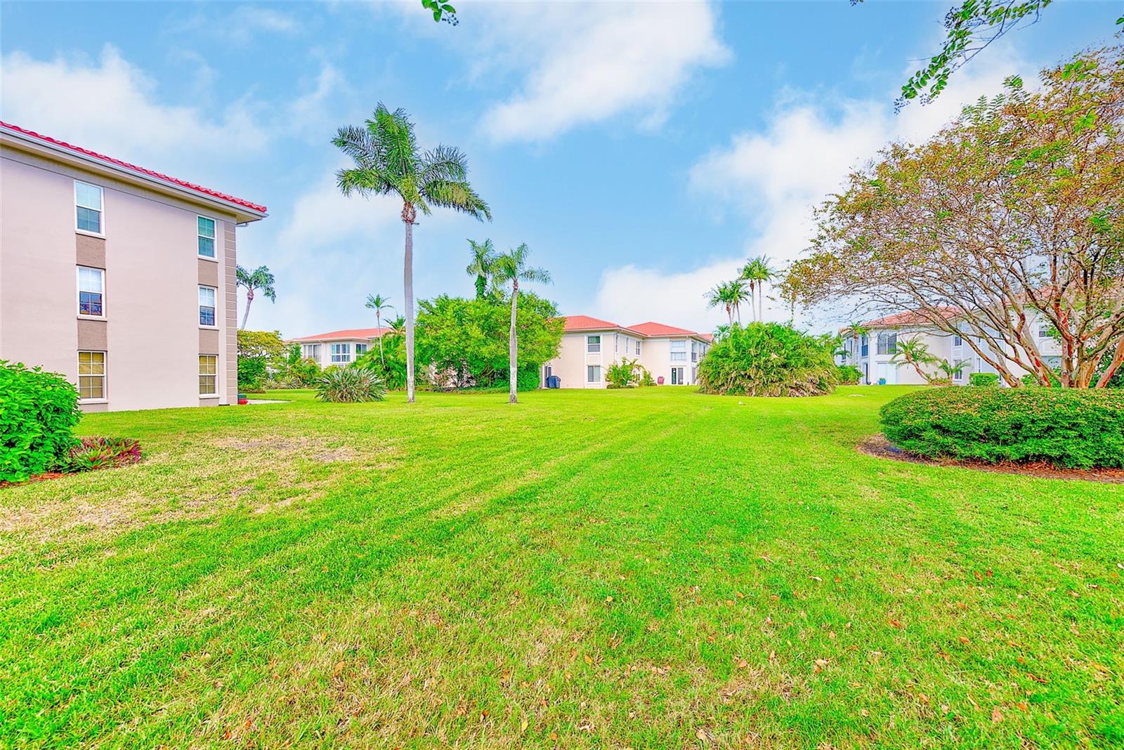 Image 12 of 69 For 10280 Imperial Point Drive W 7