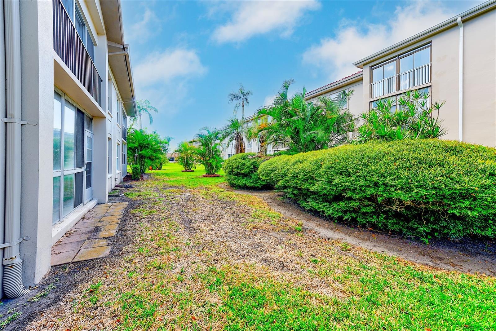 Image 13 of 69 For 10280 Imperial Point Drive W 7