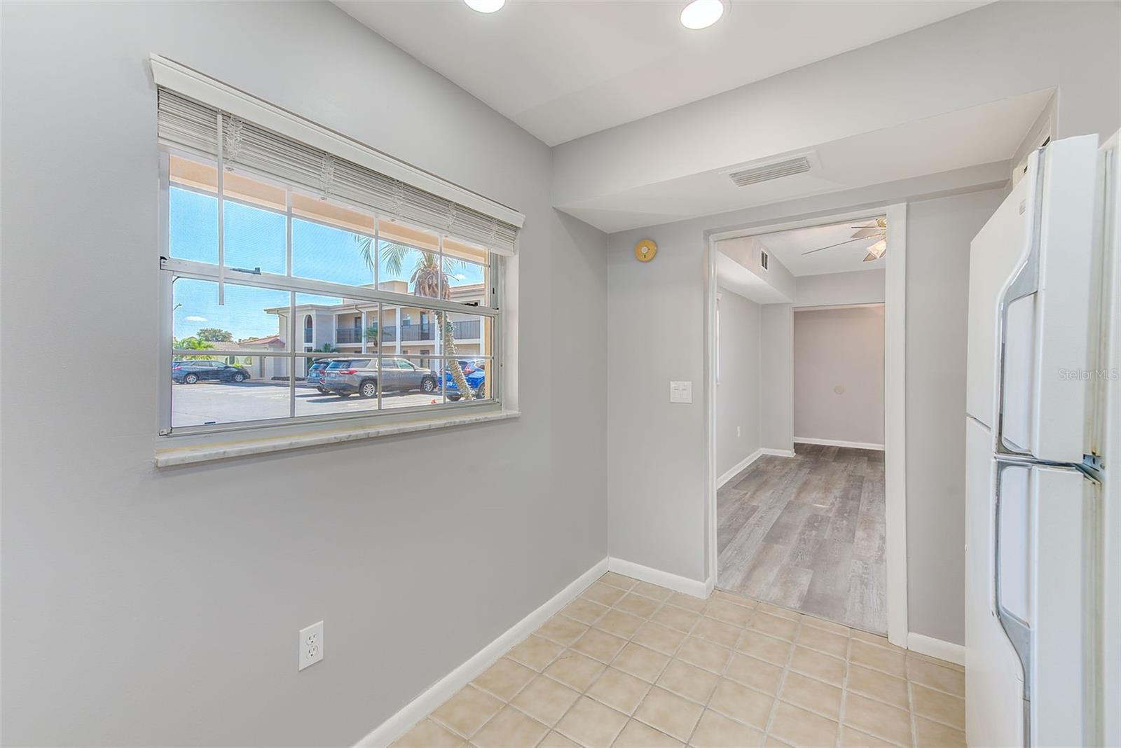 Image 17 of 69 For 10280 Imperial Point Drive W 7