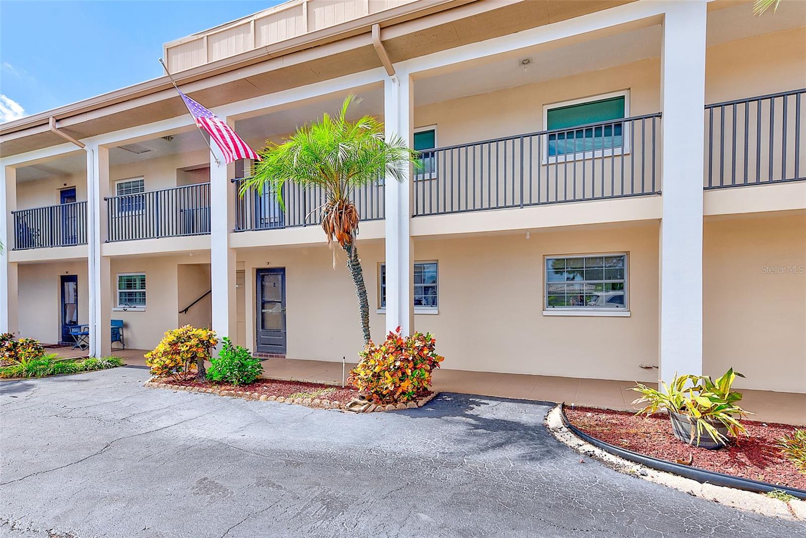 Image 3 of 69 For 10280 Imperial Point Drive W 7