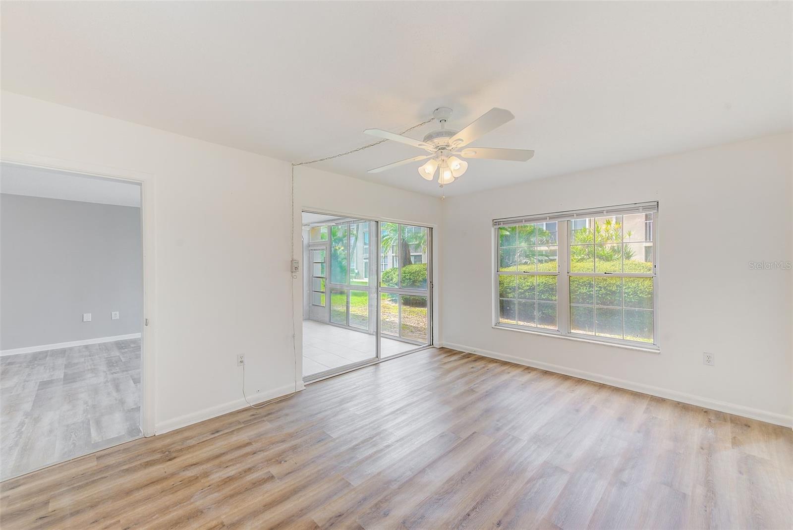 Image 32 of 69 For 10280 Imperial Point Drive W 7