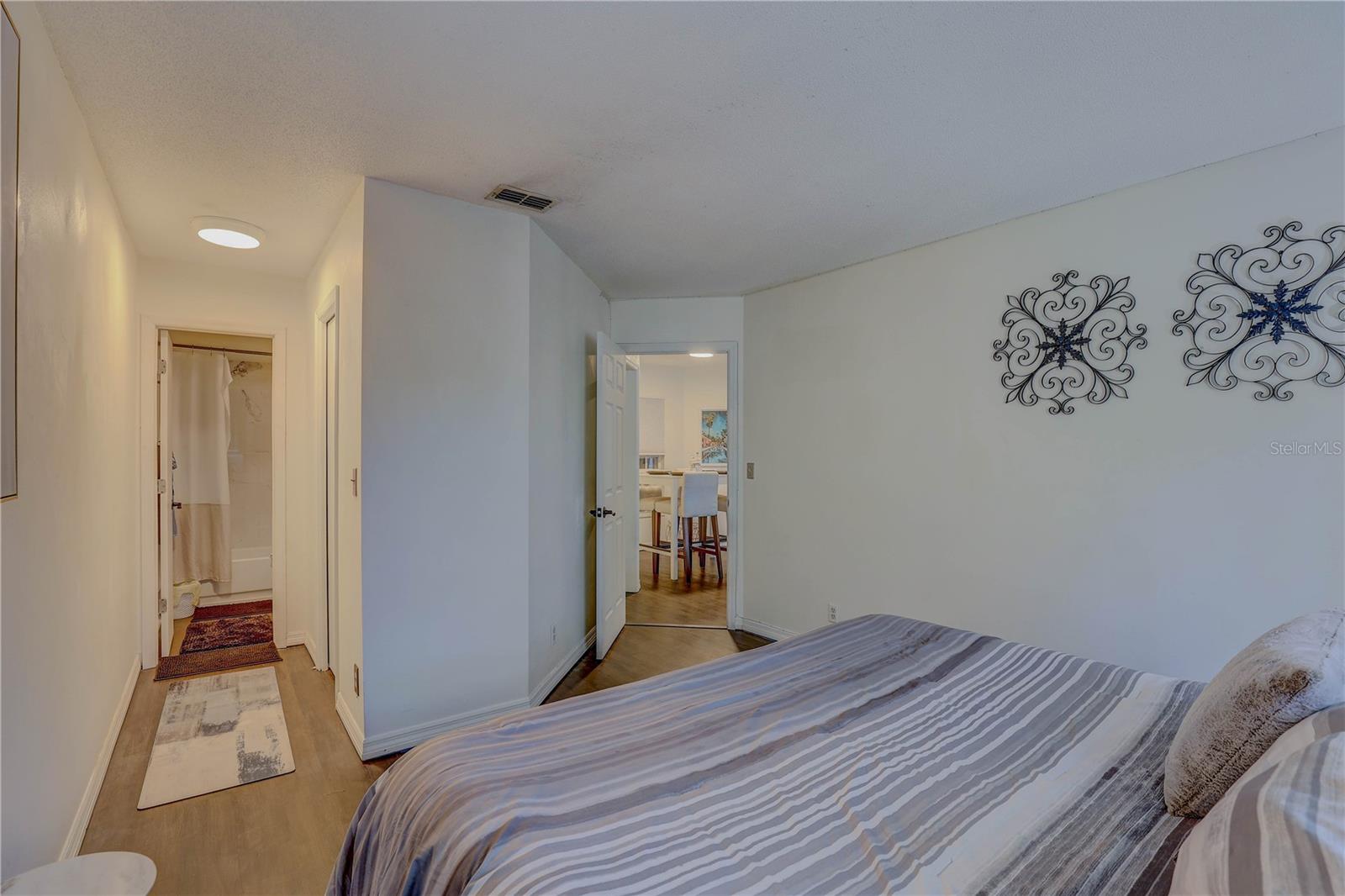 Image 22 of 45 For 2314 Clewis Court 204