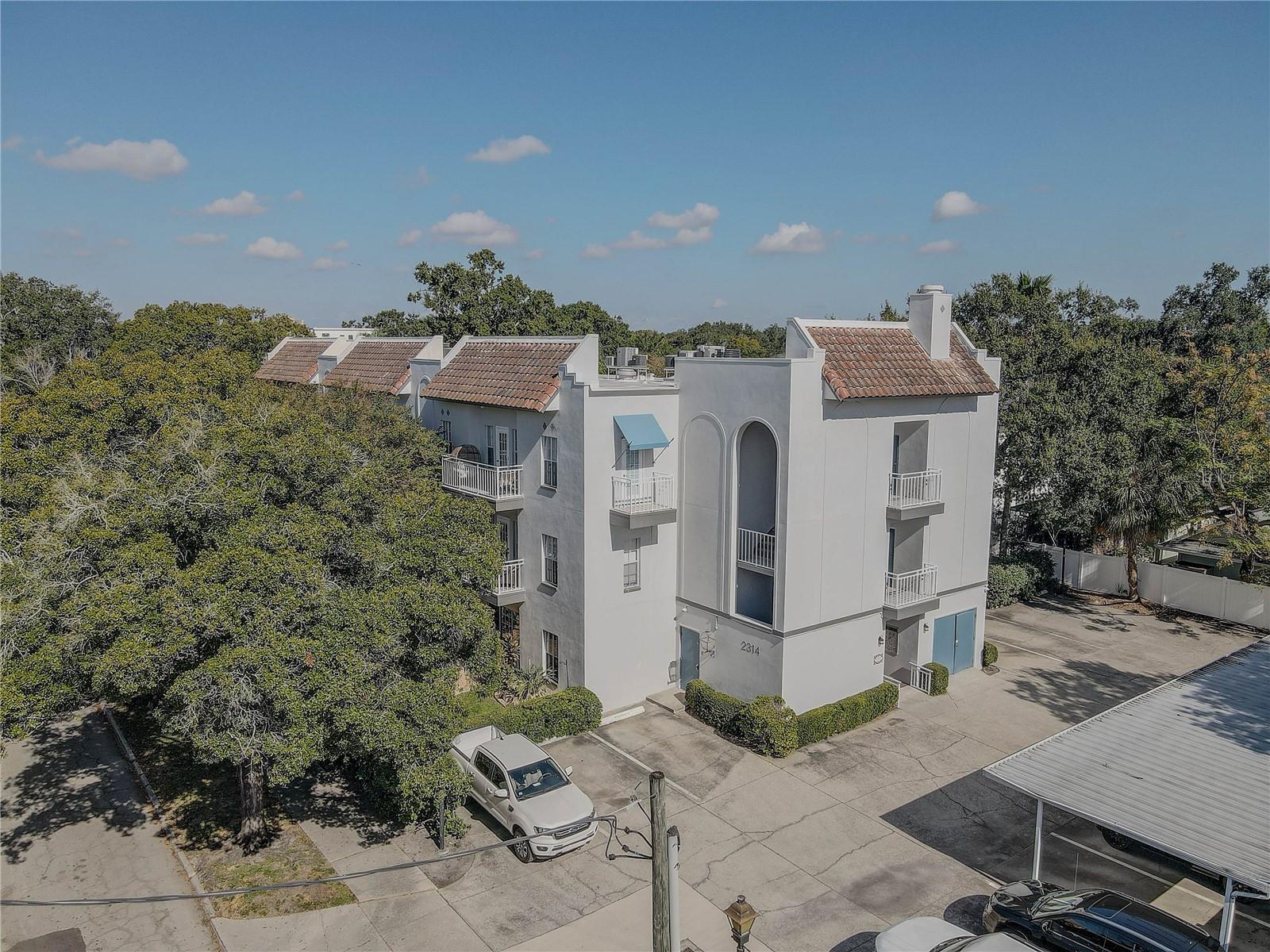 Image 32 of 45 For 2314 Clewis Court 204