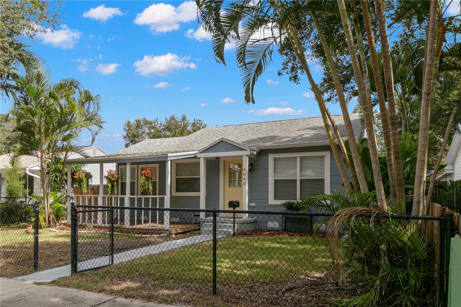 Image 56 of 100 For 4049 Iris Street N