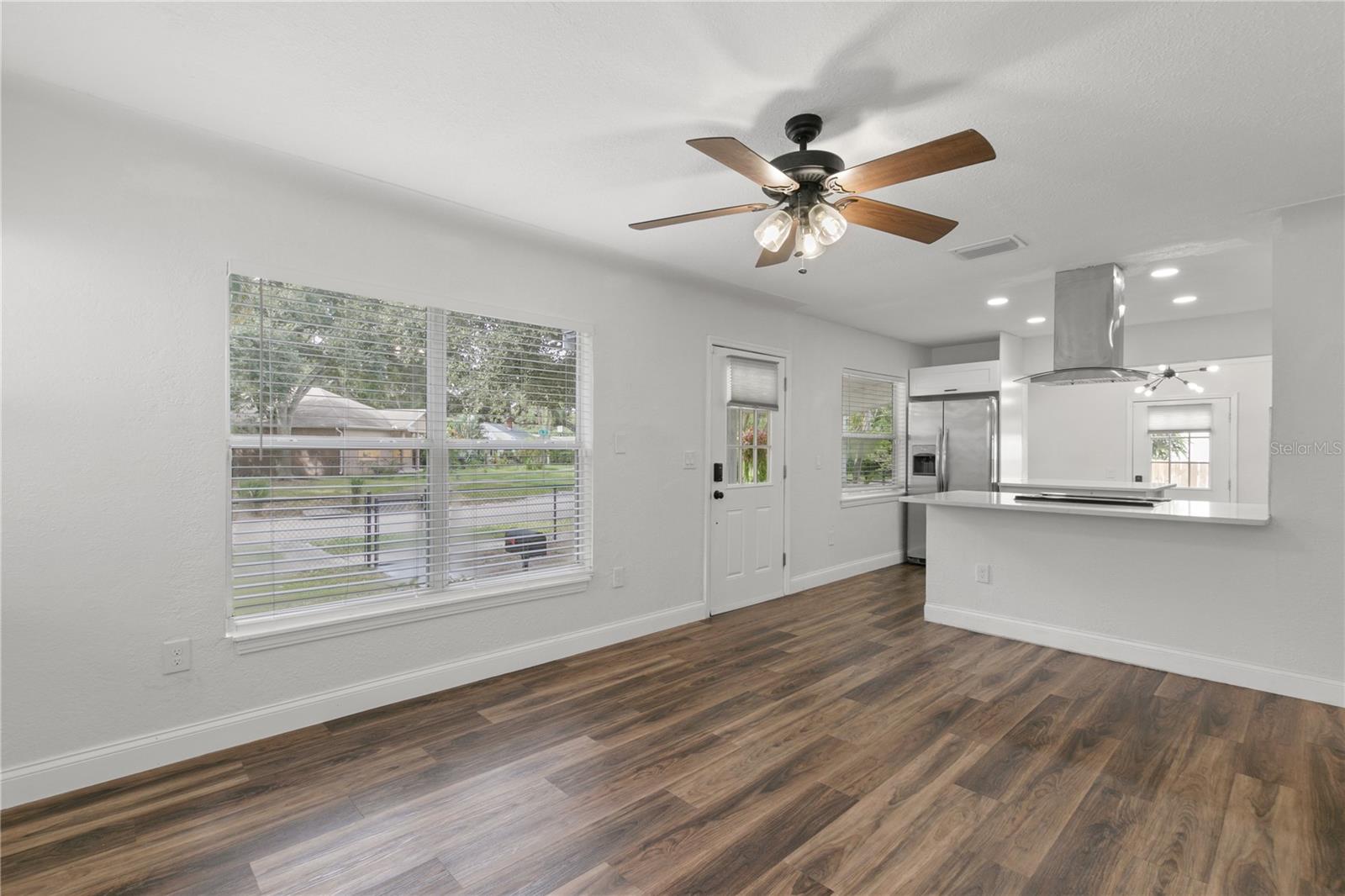 Image 62 of 100 For 4049 Iris Street N