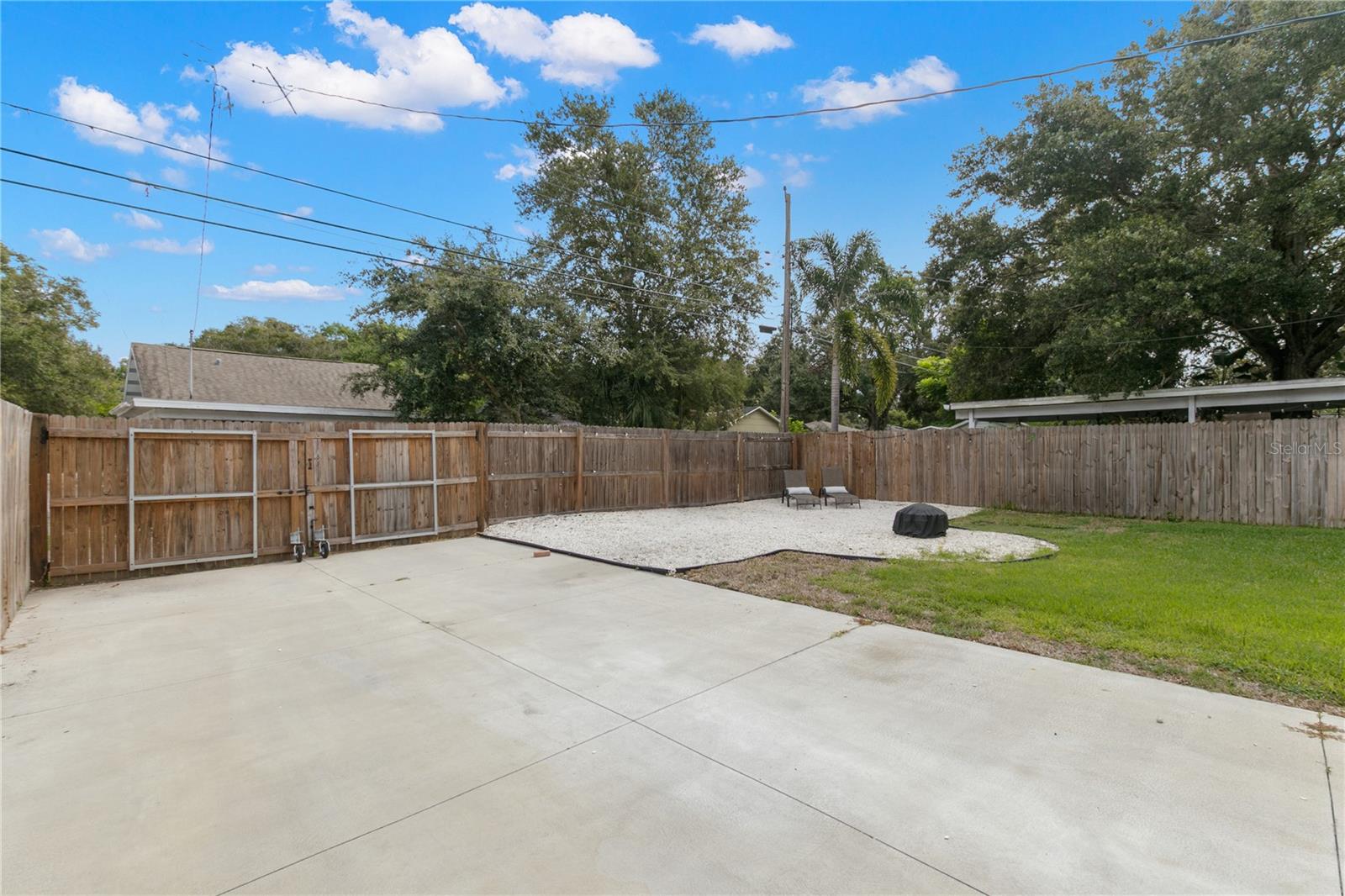 Image 86 of 100 For 4049 Iris Street N