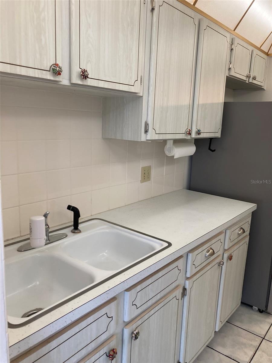 Image 13 of 36 For 5247 81st Street N 18