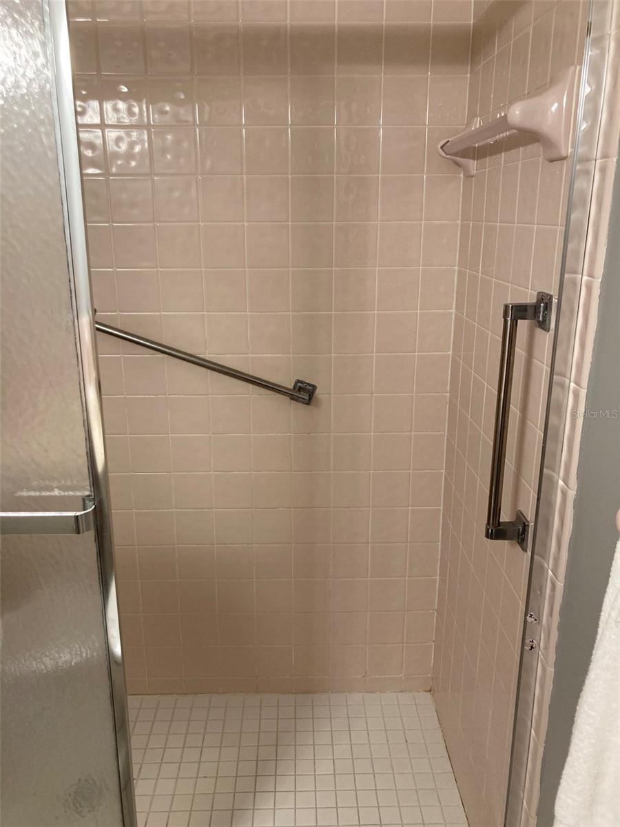 Image 23 of 36 For 5247 81st Street N 18