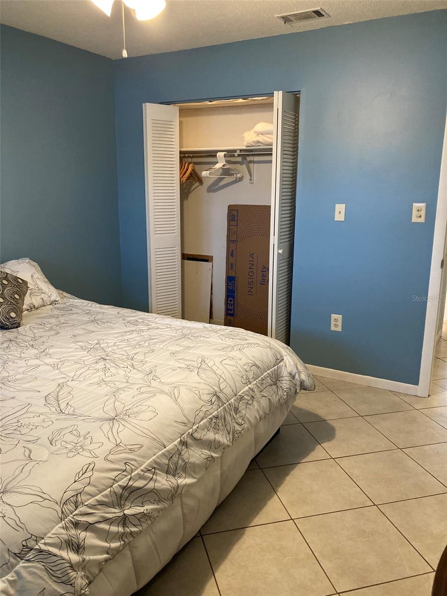 Image 28 of 36 For 5247 81st Street N 18