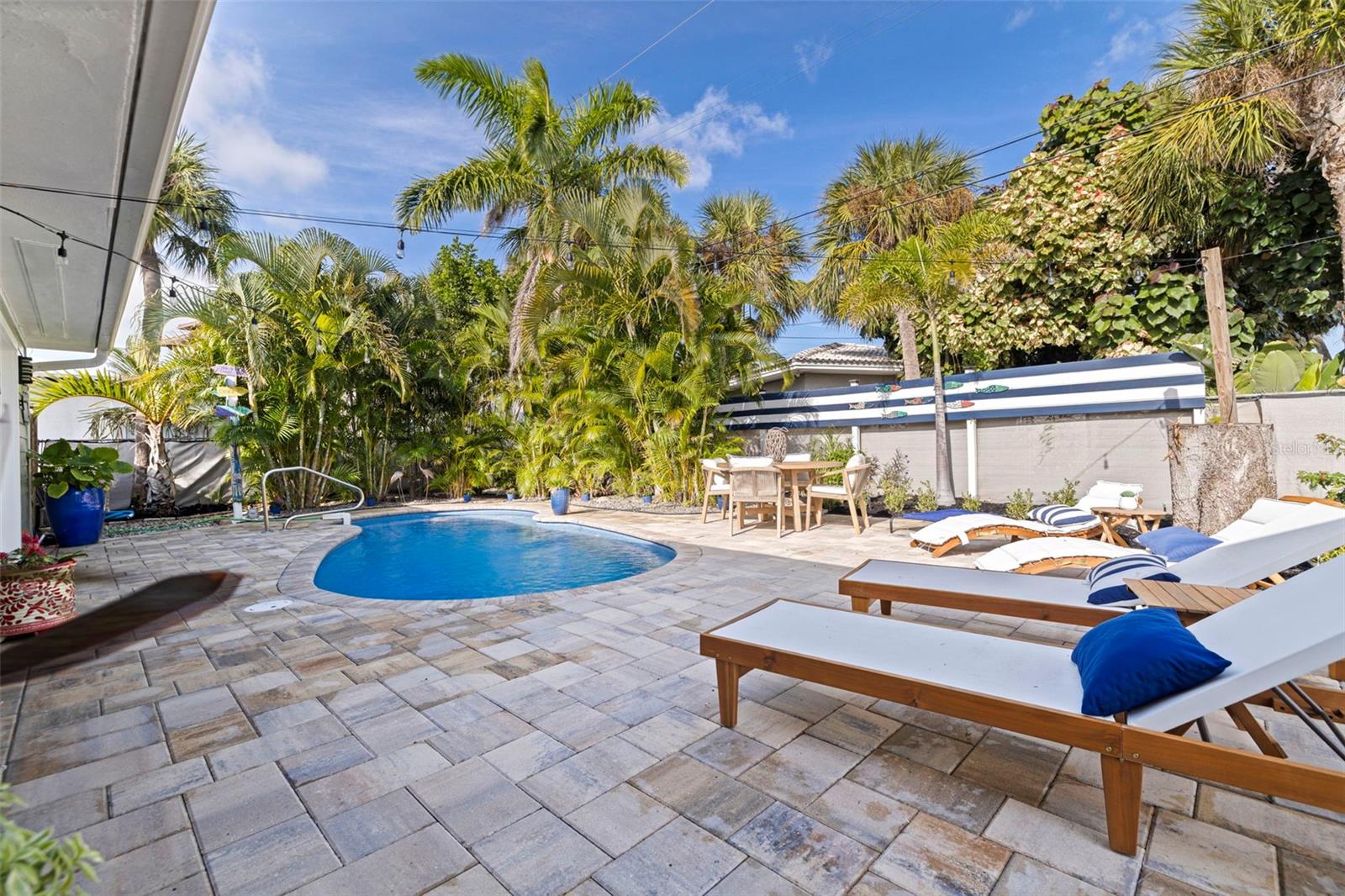 Image 17 of 41 For 459 87th Avenue