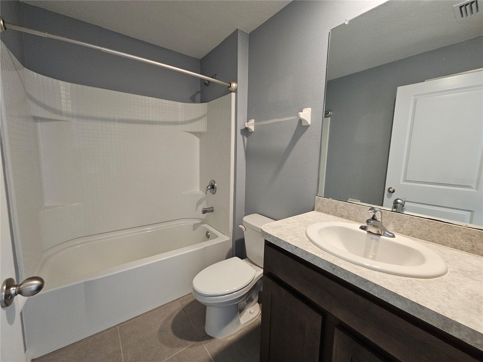 Image 17 of 33 For 1104 Tidal Rock Avenue