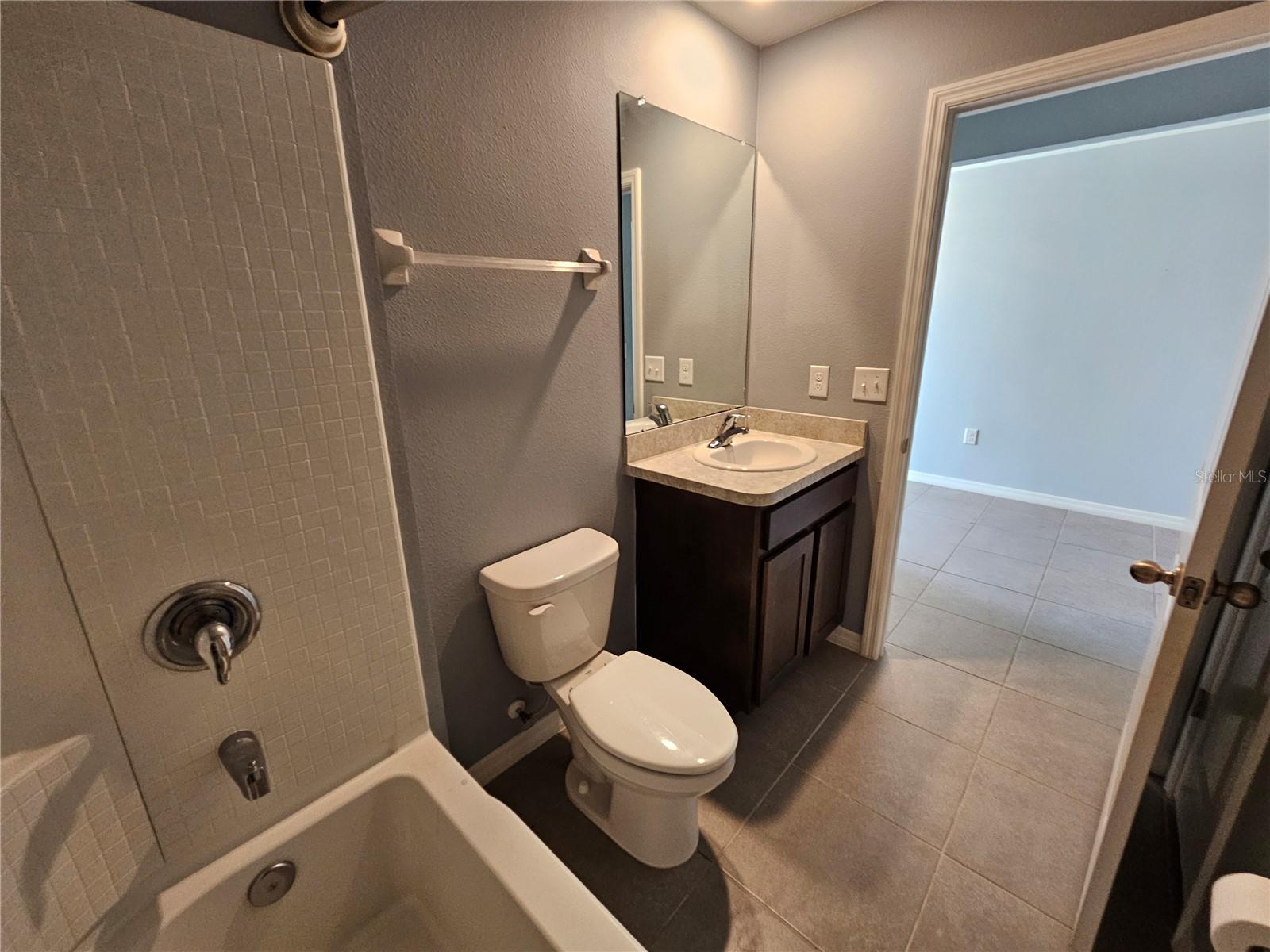 Image 19 of 33 For 1104 Tidal Rock Avenue