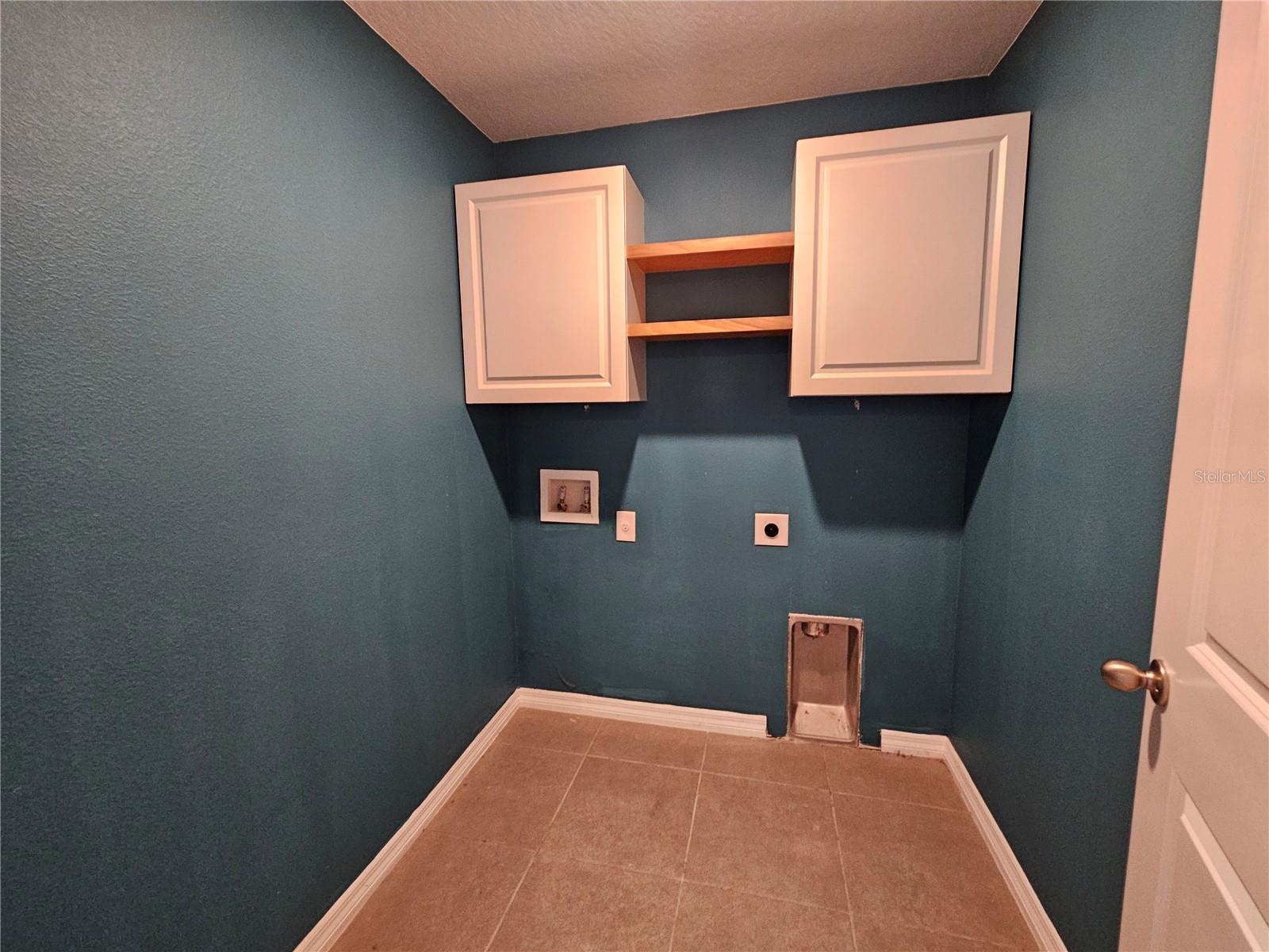 Image 28 of 33 For 1104 Tidal Rock Avenue