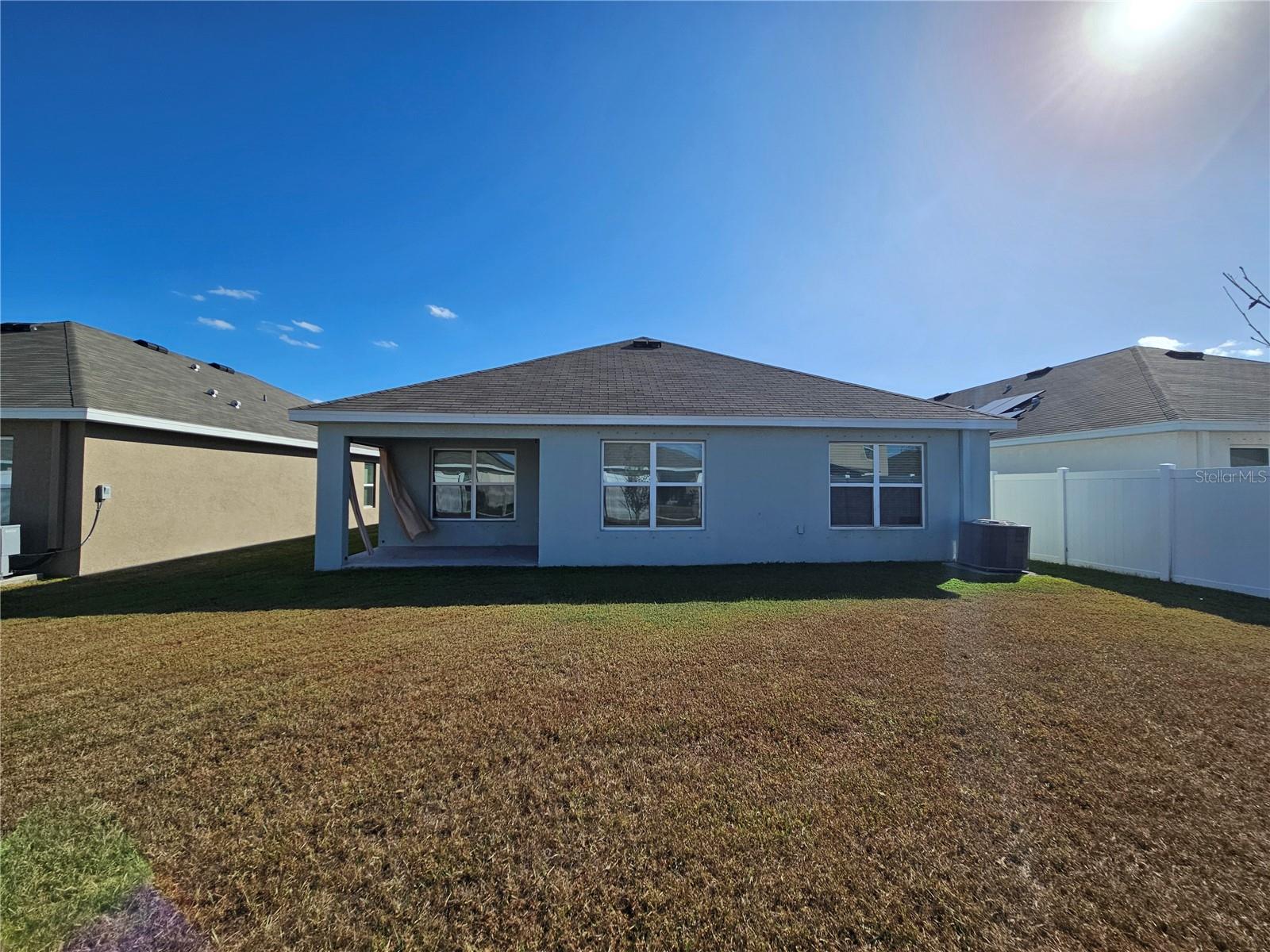 Image 4 of 33 For 1104 Tidal Rock Avenue