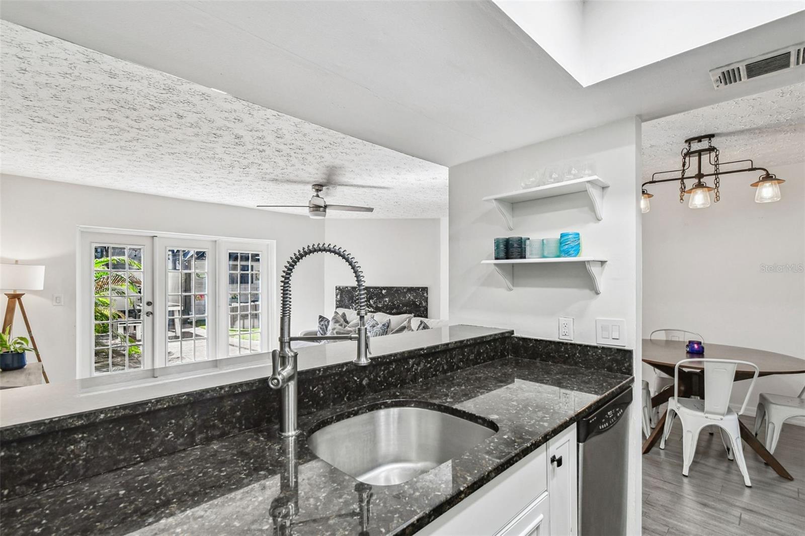 Image 9 of 22 For 2506 Tennessee Avenue D