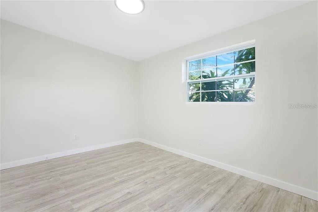 Image 16 of 21 For 6817 Larmon Street