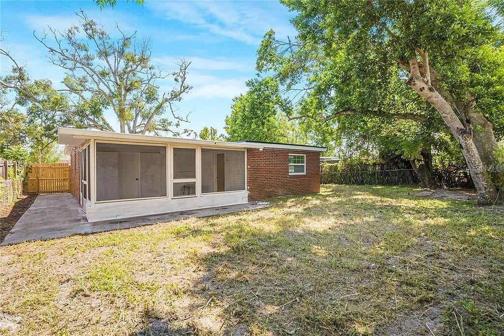 Image 19 of 21 For 6817 Larmon Street