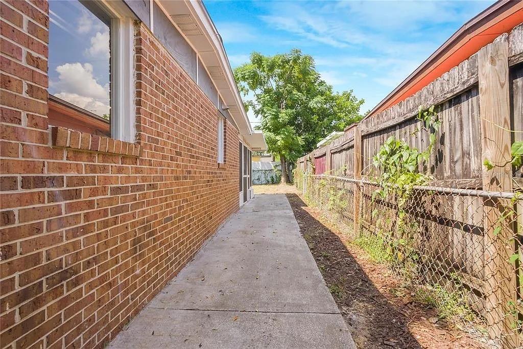 Image 21 of 21 For 6817 Larmon Street