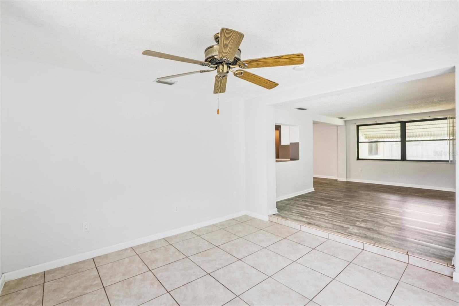 Image 22 of 42 For 4015 Litchfield Drive