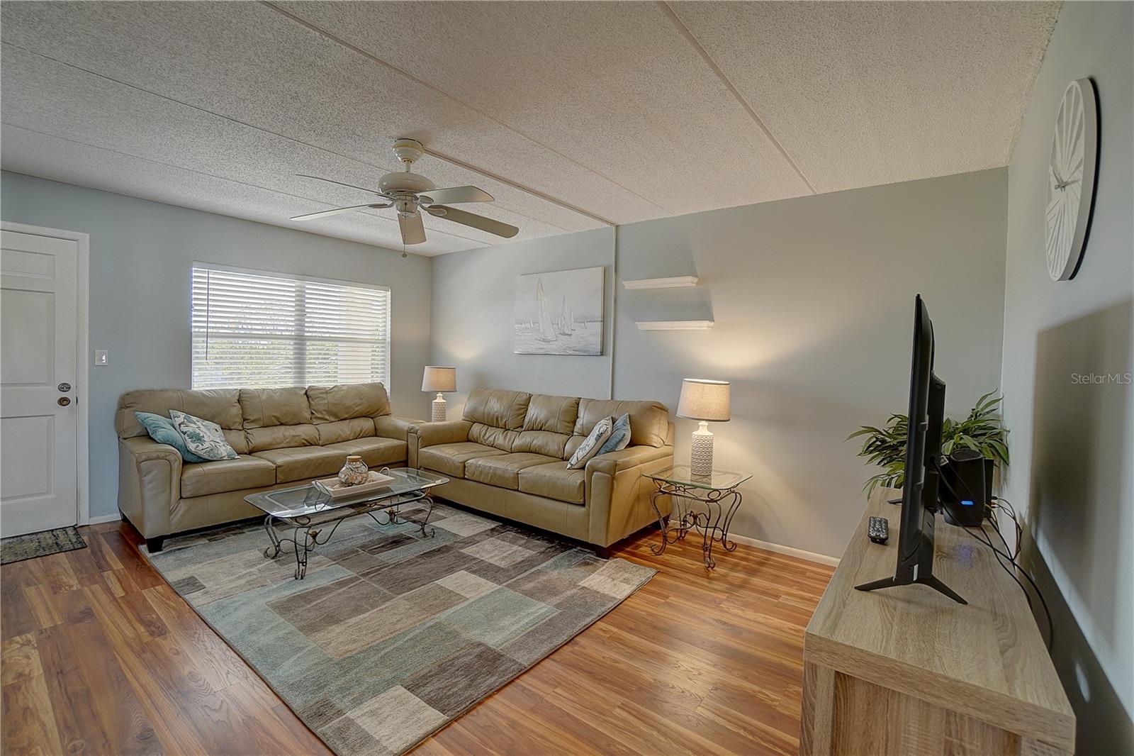 Image 5 of 31 For 11620 Park Boulevard 308