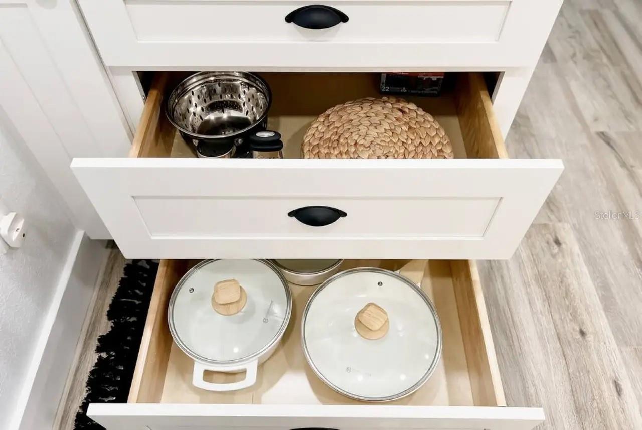 Image 16 of 18 For 611 Destiny Drive 516