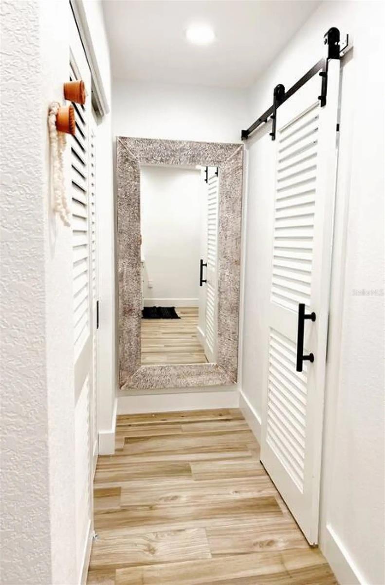 Image 8 of 18 For 611 Destiny Drive 516