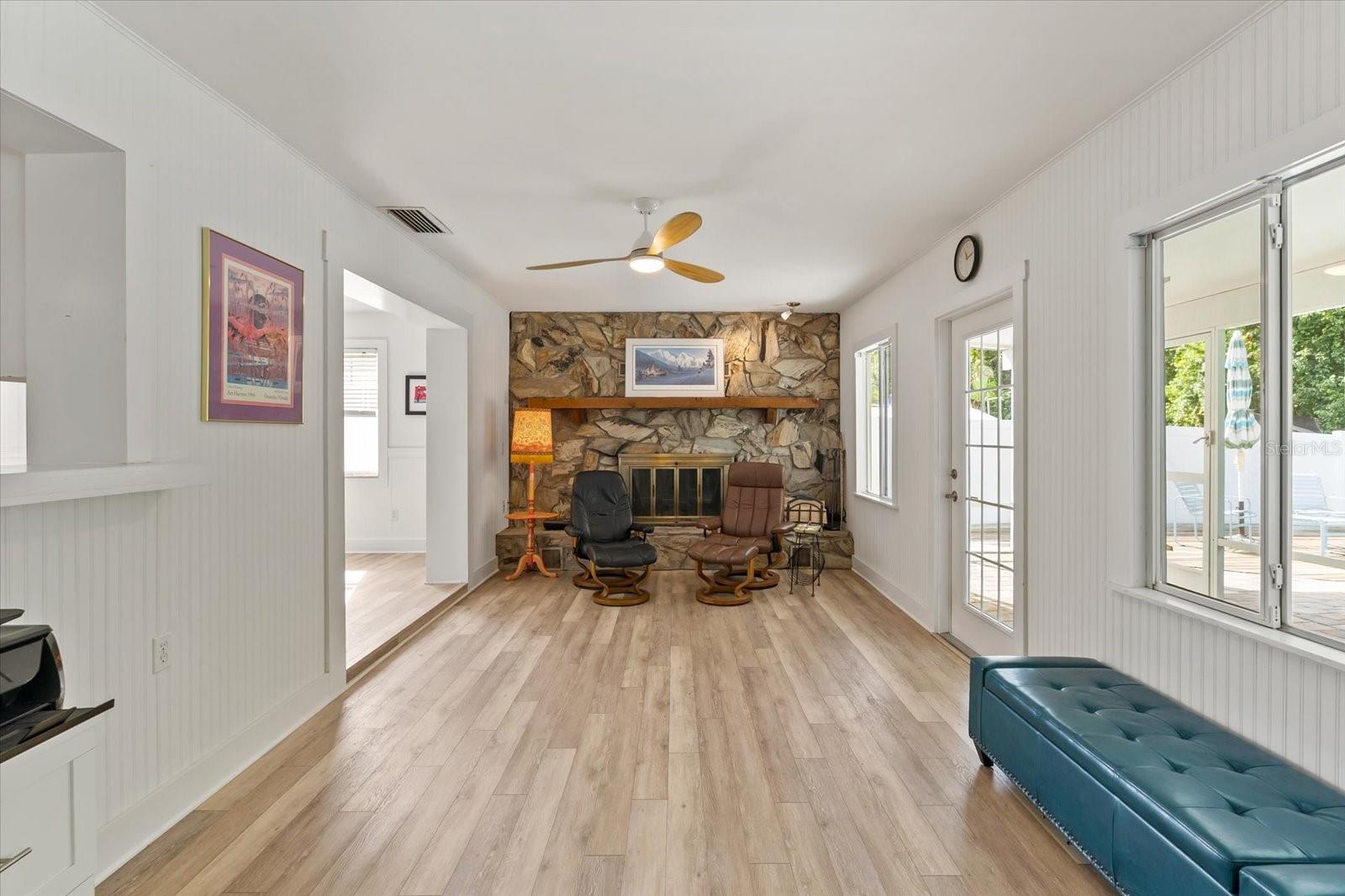 Image 13 of 31 For 1700 Patricia Avenue