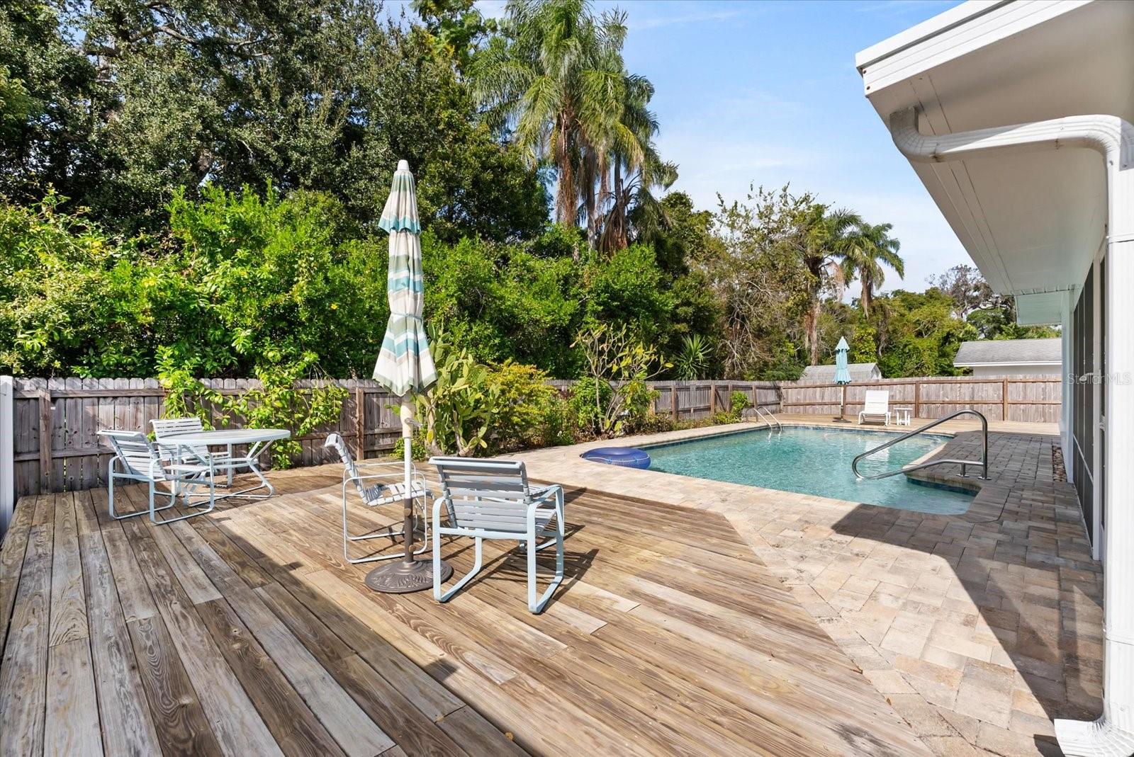 Image 24 of 31 For 1700 Patricia Avenue