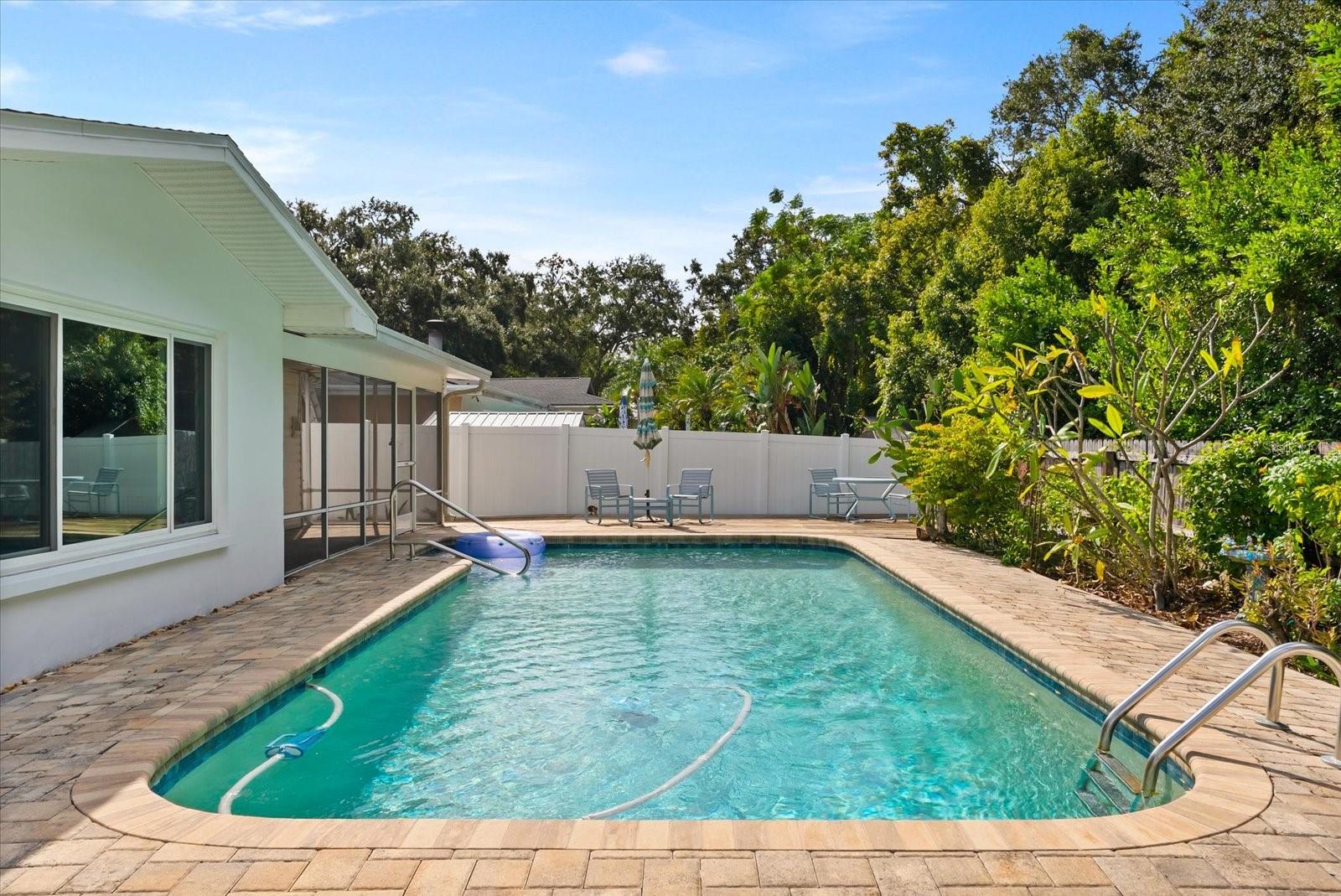 Image 27 of 31 For 1700 Patricia Avenue