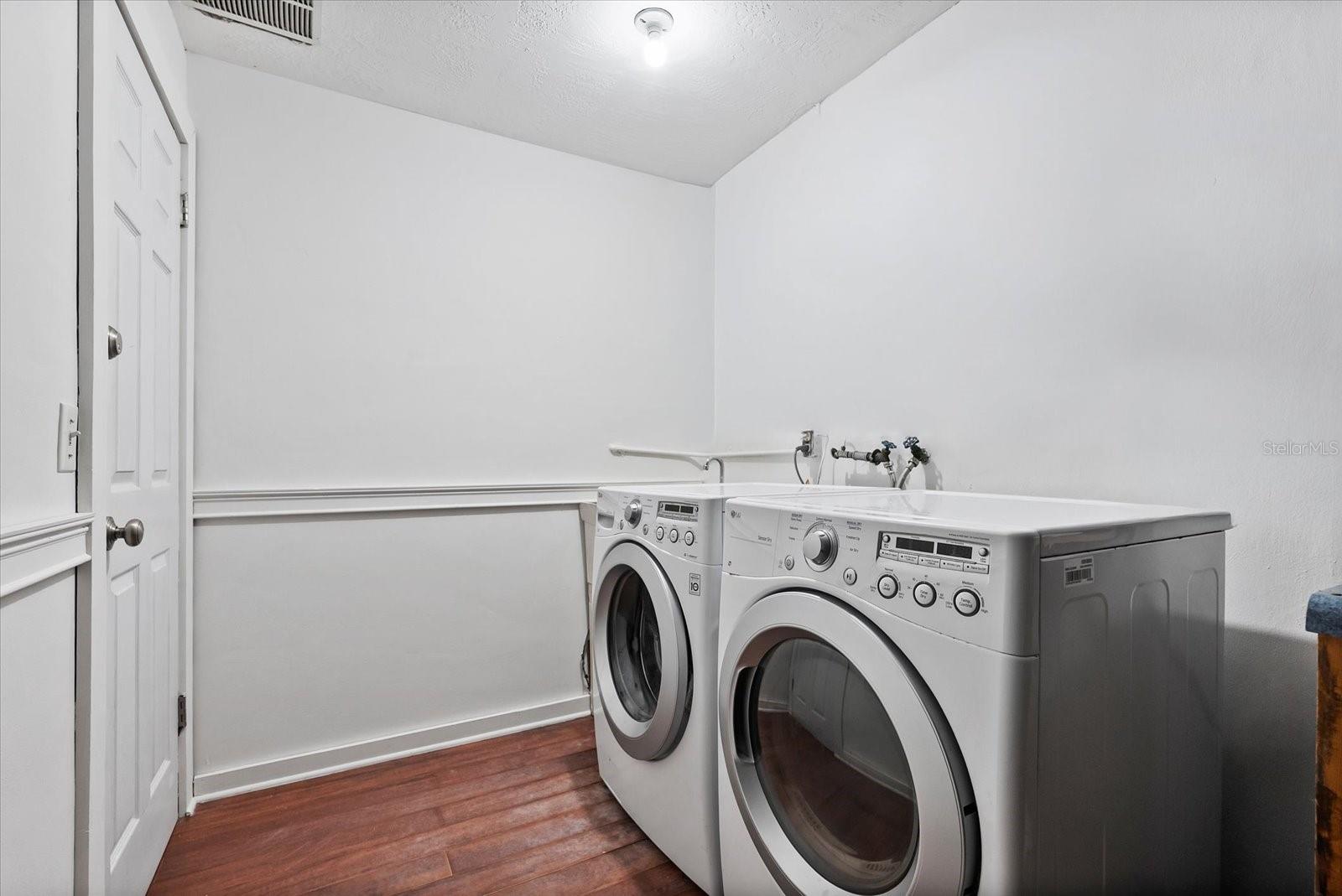 Image 28 of 31 For 1700 Patricia Avenue