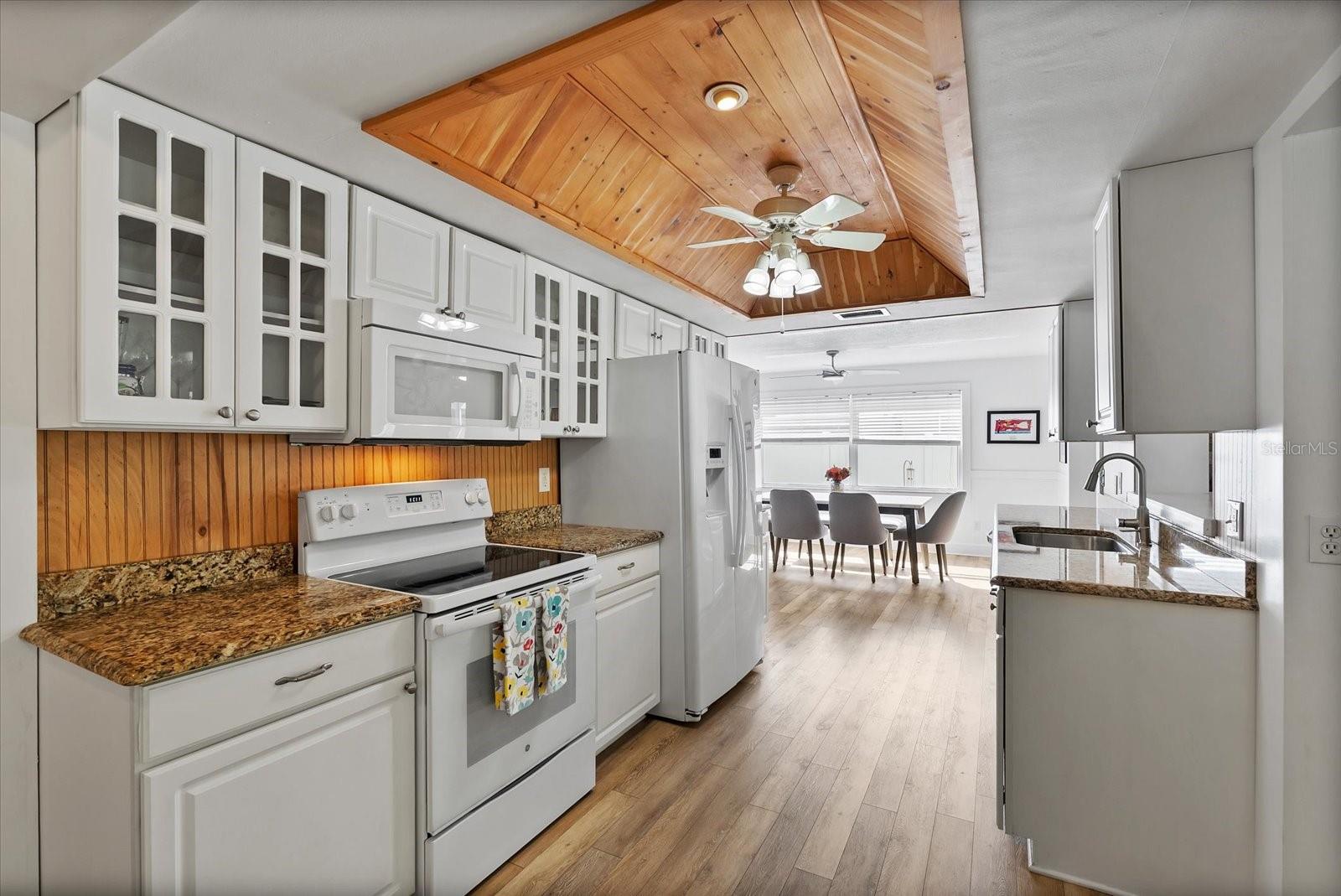 Image 8 of 31 For 1700 Patricia Avenue