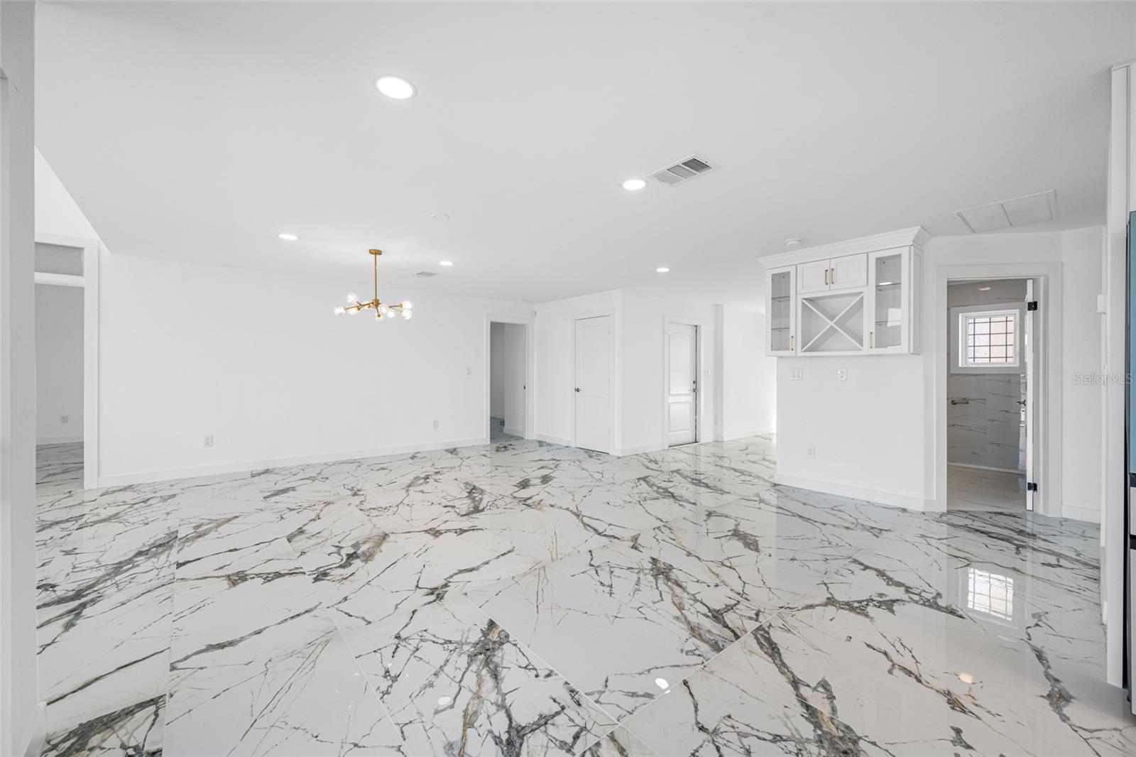 Image 10 of 60 For 600 115th Avenue