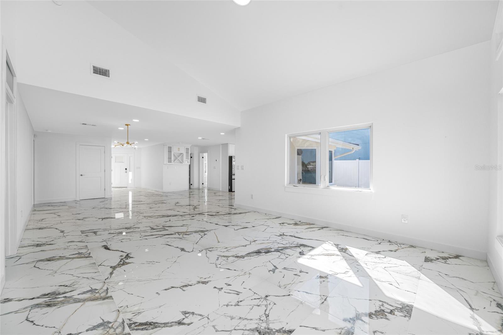 Image 13 of 60 For 600 115th Avenue