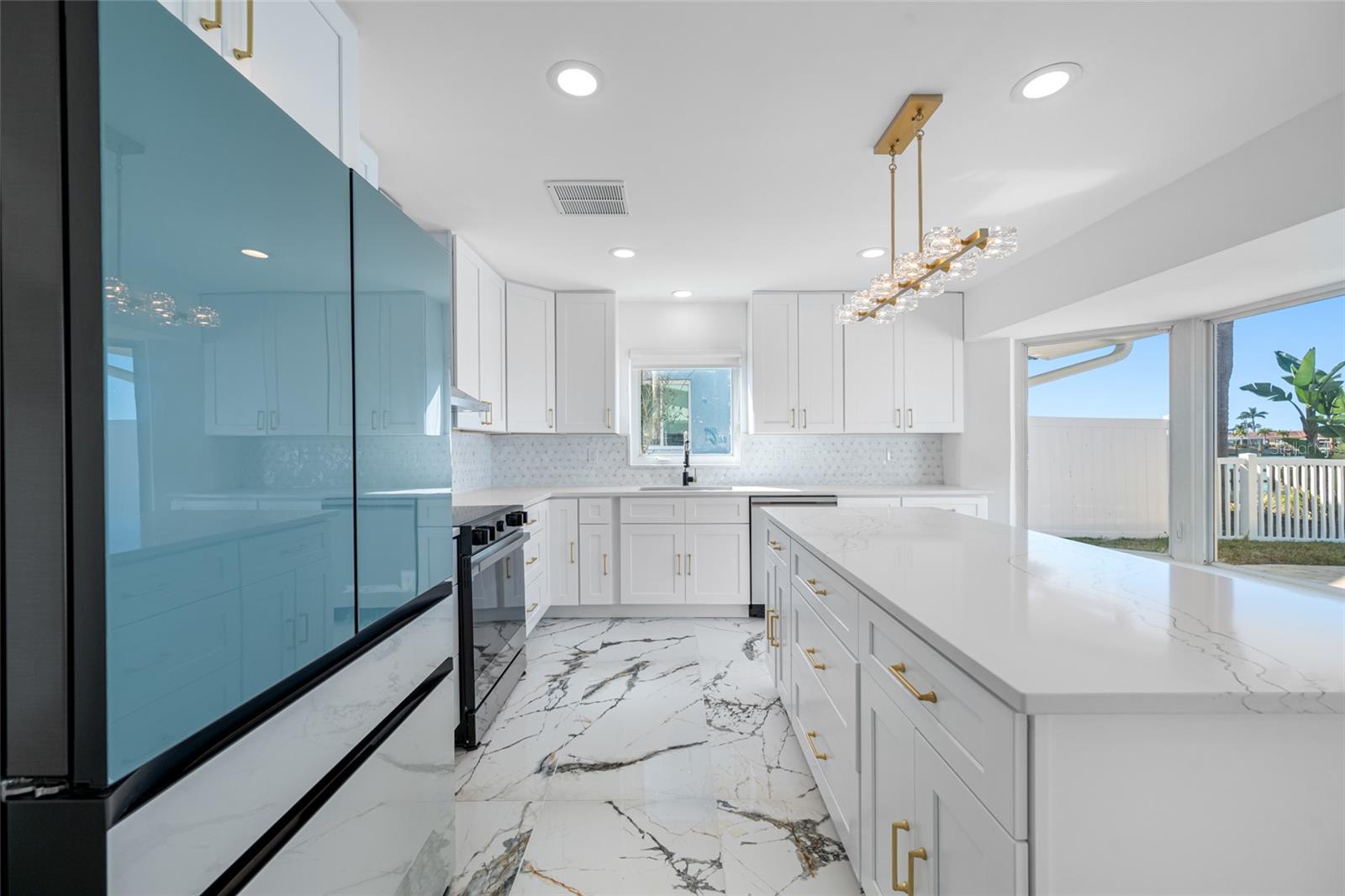 Image 14 of 60 For 600 115th Avenue