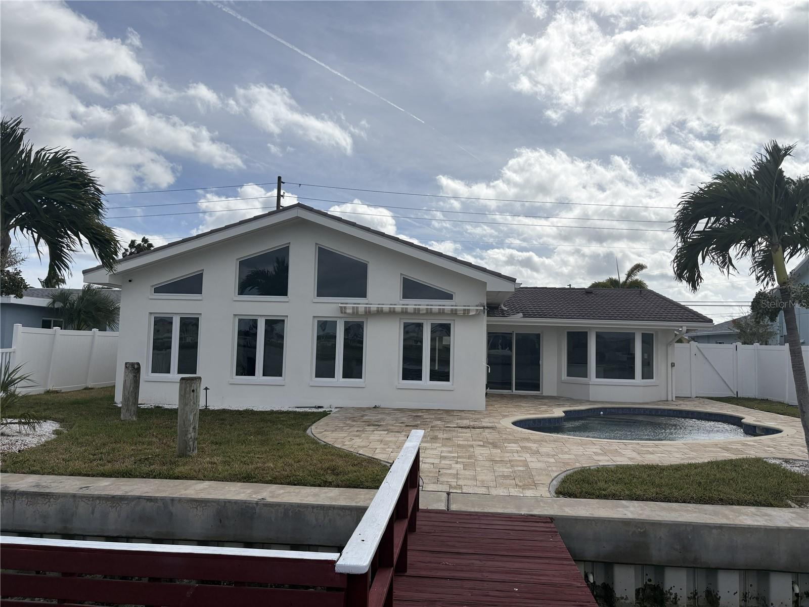 Image 3 of 60 For 600 115th Avenue