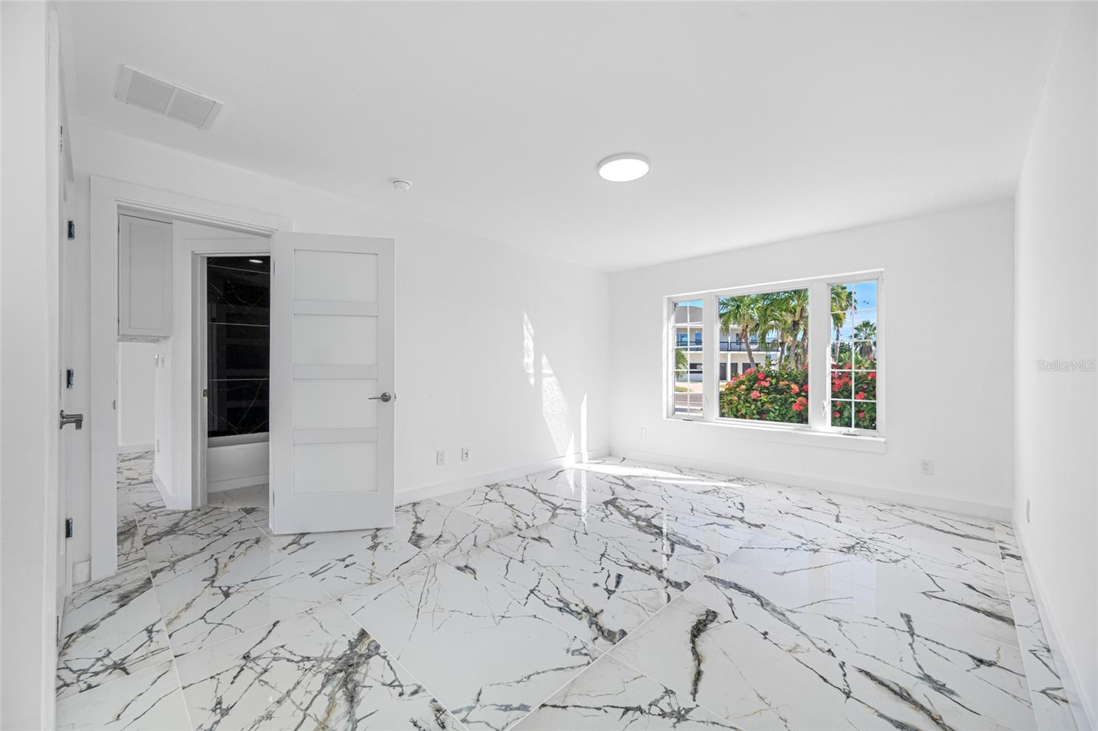 Image 36 of 60 For 600 115th Avenue