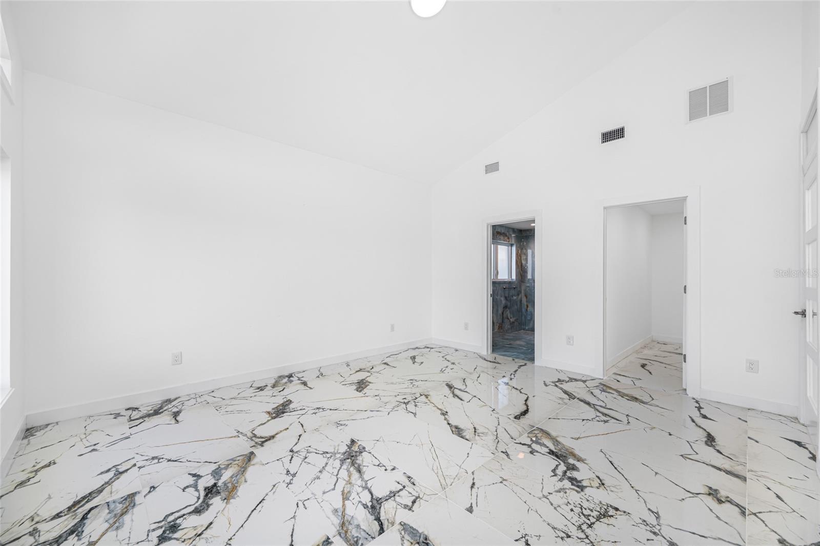 Image 37 of 60 For 600 115th Avenue