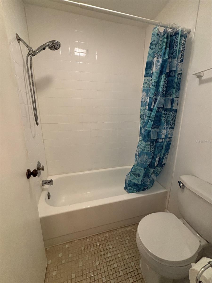 Image 15 of 33 For 5807 Erin Lane S C