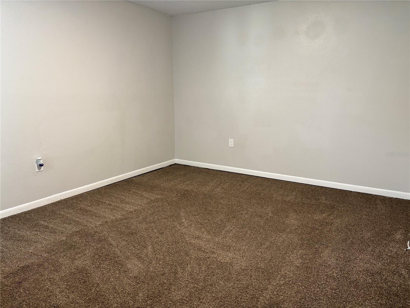 Image 16 of 33 For 5807 Erin Lane S C