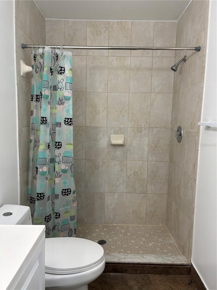 Image 20 of 33 For 5807 Erin Lane S C