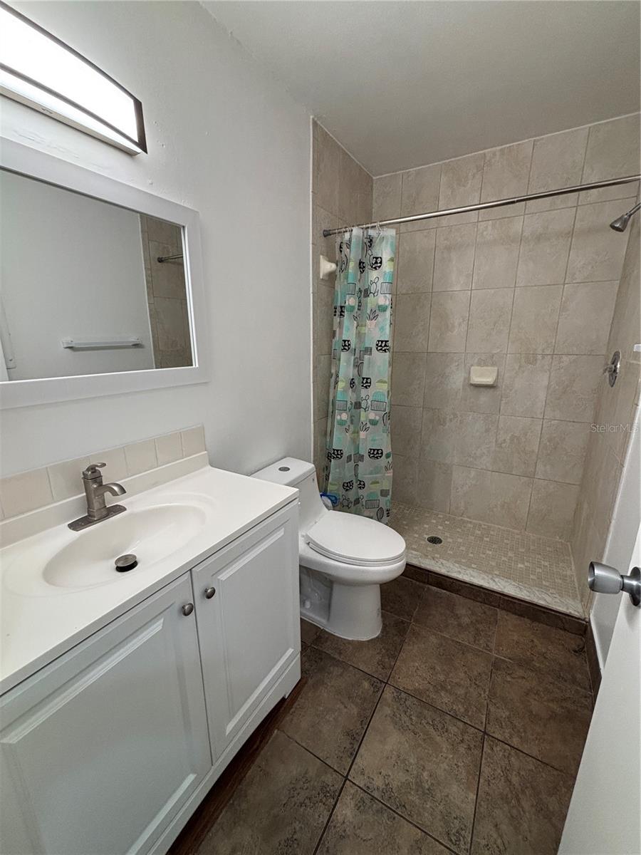 Image 22 of 33 For 5807 Erin Lane S C