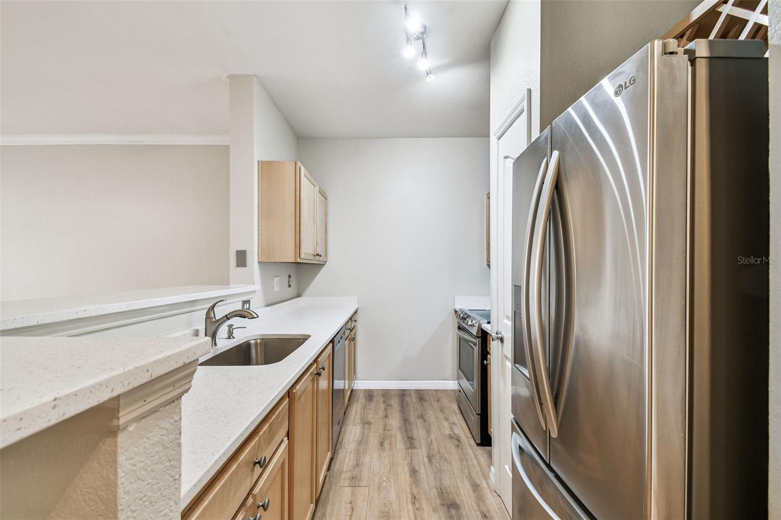 Image 10 of 57 For 5000 Culbreath Key Way 1-215