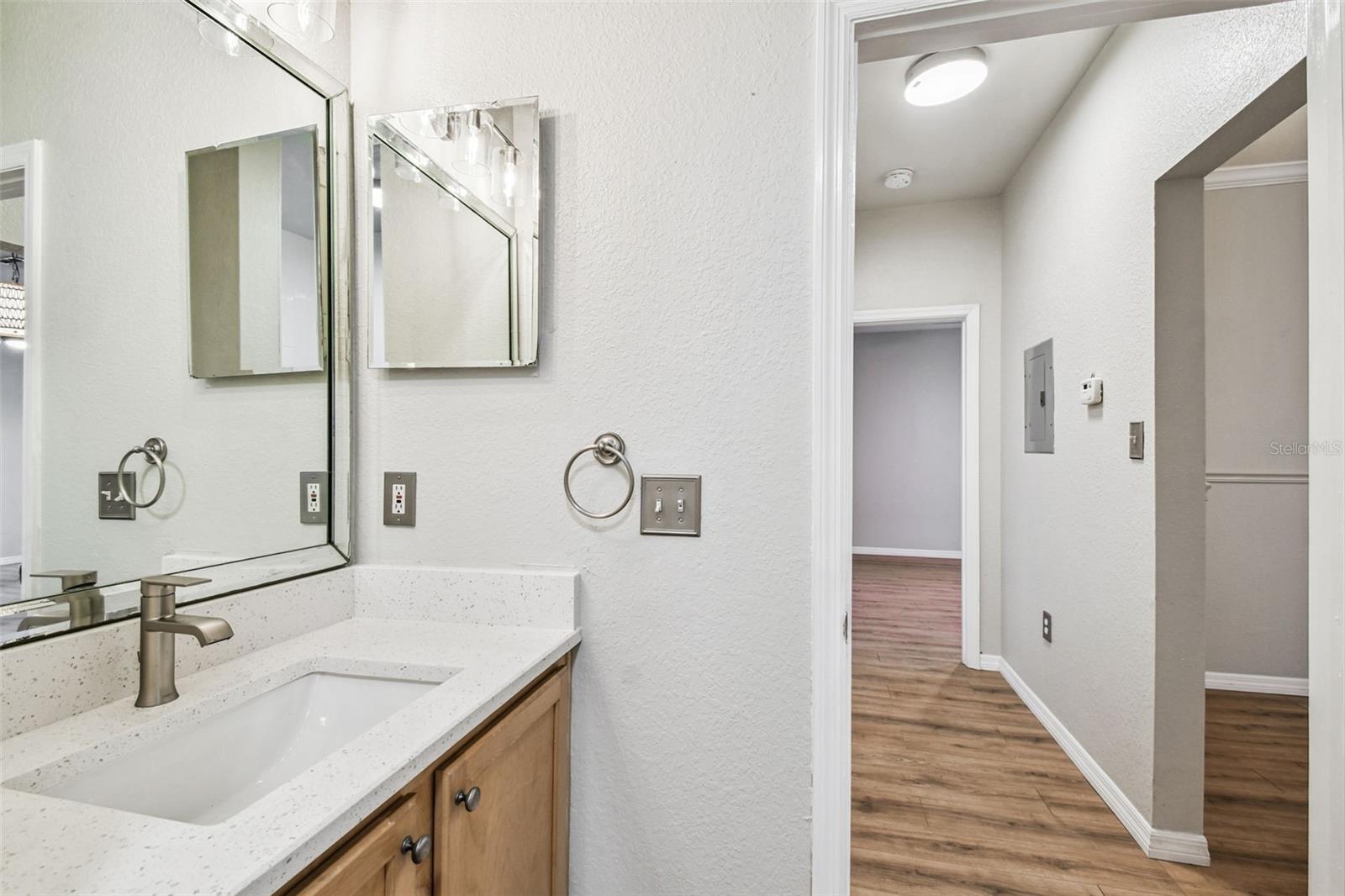 Image 17 of 57 For 5000 Culbreath Key Way 1-215