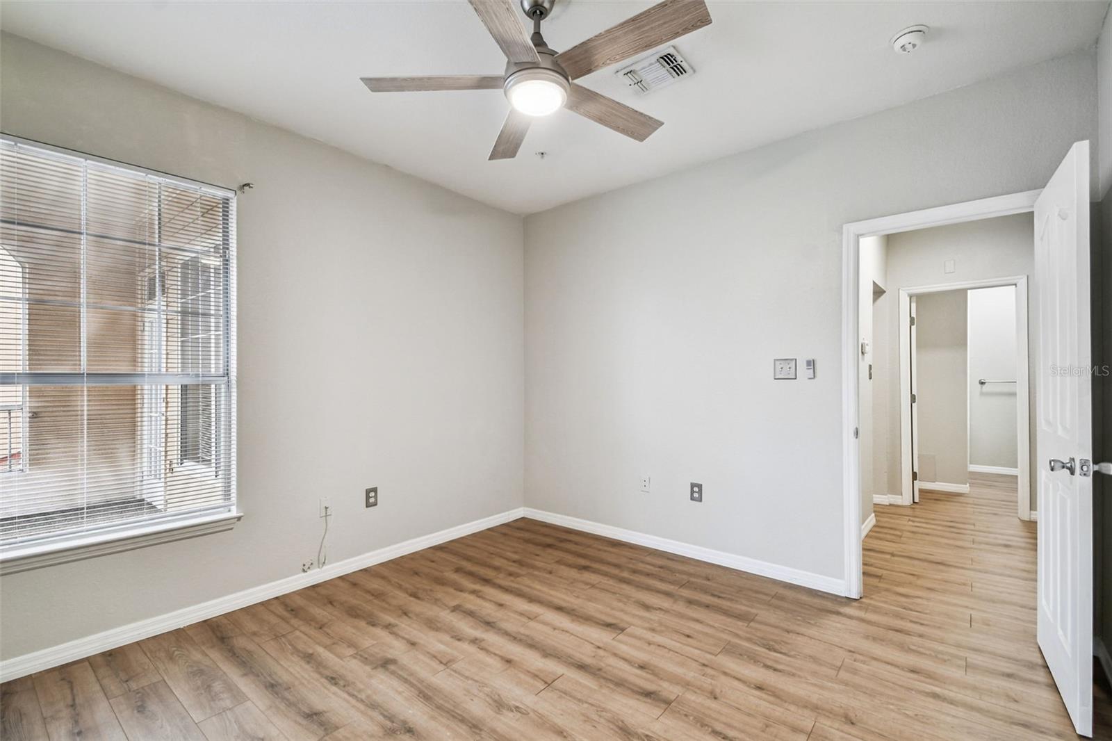 Image 20 of 57 For 5000 Culbreath Key Way 1-215