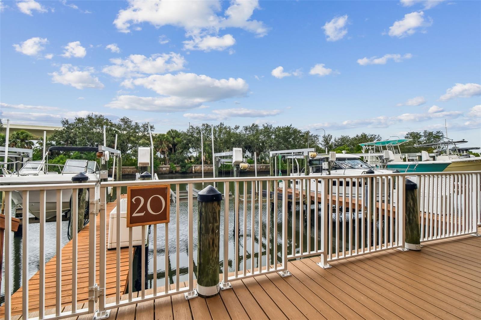 Image 24 of 57 For 5000 Culbreath Key Way 1-215