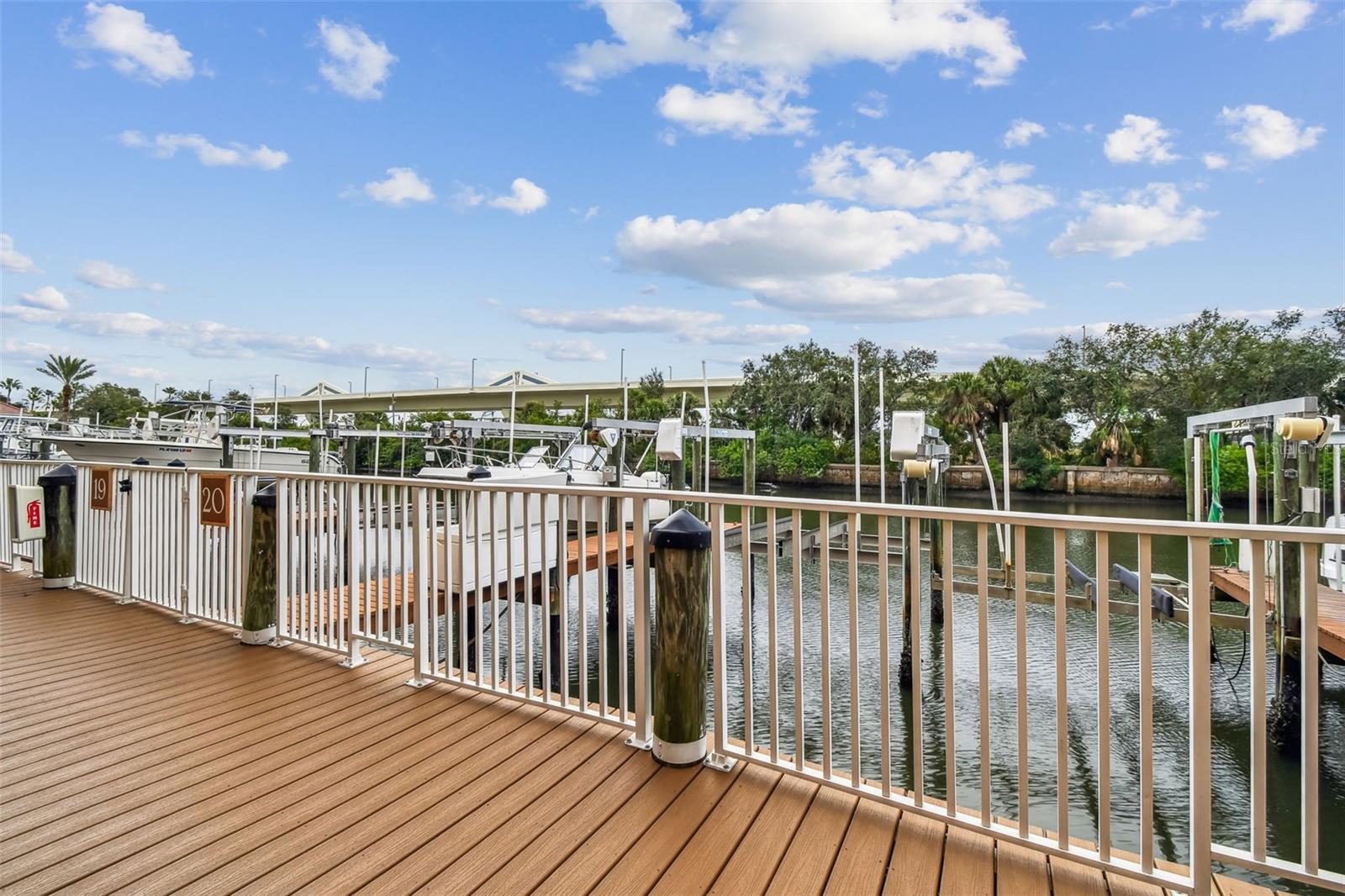 Image 25 of 57 For 5000 Culbreath Key Way 1-215