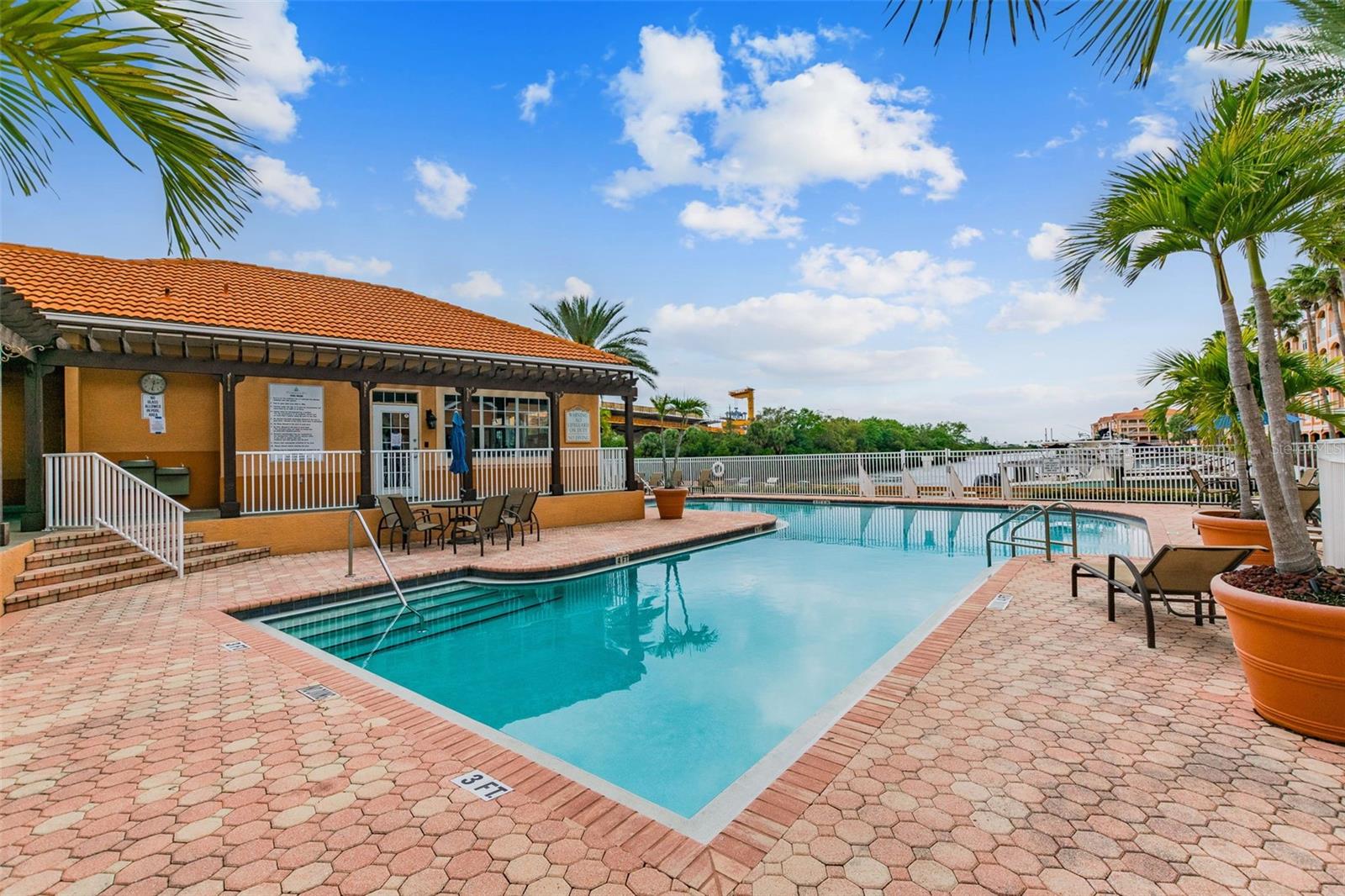 Image 34 of 57 For 5000 Culbreath Key Way 1-215