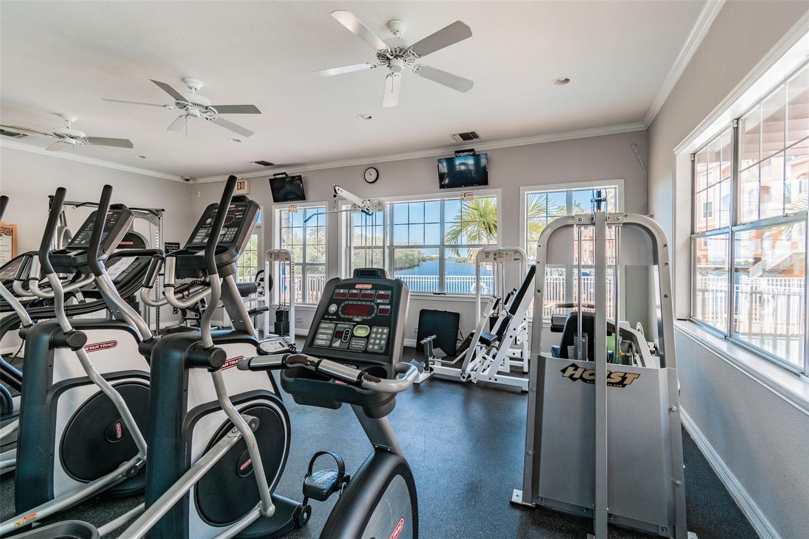 Image 40 of 57 For 5000 Culbreath Key Way 1-215